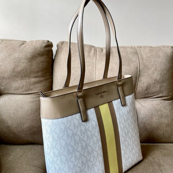 MICHAEL KORS LARGE TOTE BAG VANILLA COLOR , ACORN AND MARIGOLD LINE - Picture 7 of 11